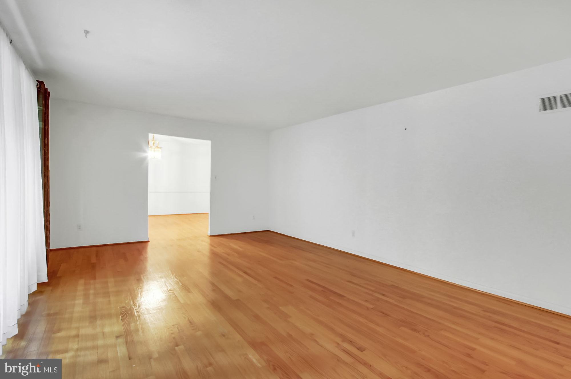 3401 Pebble Ridge Drive York, PA 17402 - Photo 4 of 27 Gallery Image 4