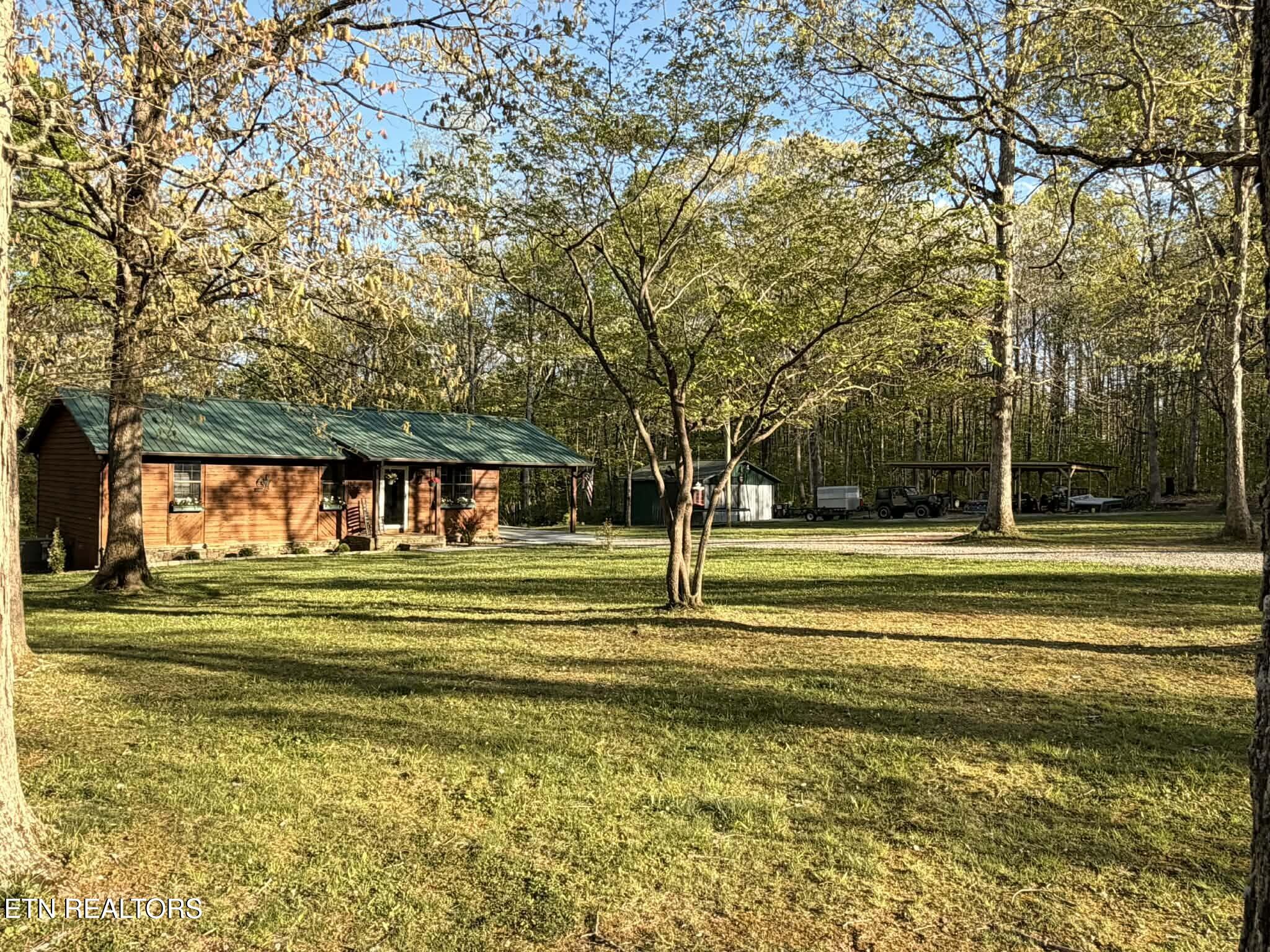 533 Robbins Road Crossville, TN 38572 - Photo 8 of 57 06