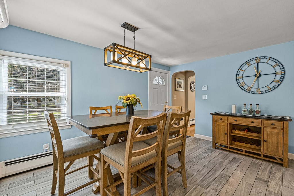 68 Hawley Road Melrose, MA 02176 - Photo 10 of 42 Gallery Image 10