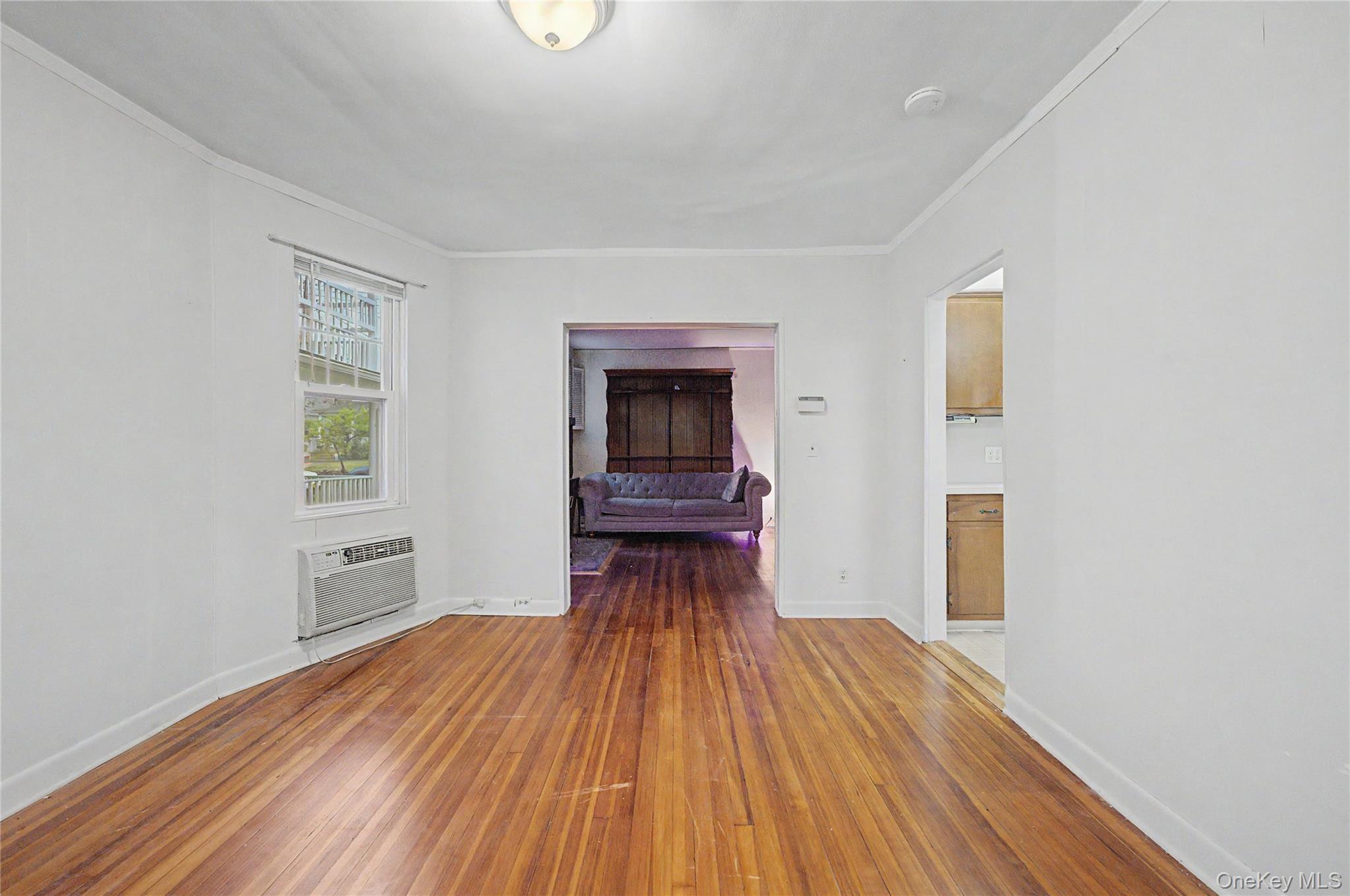 40 Dewey Avenue New Rochelle, NY 10801 - Photo 7 of 17