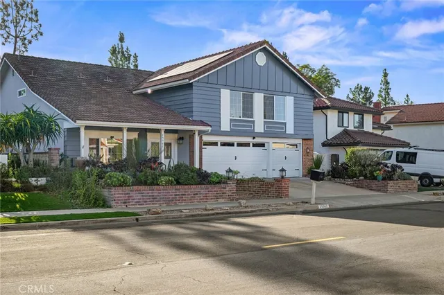 $1,575,000 | 25062 Paseo Cipres, Lake Forest, CA 92630