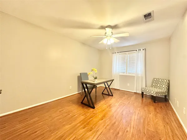 $2,500 | 2514 Nantucket Drive, Unit C, Houston, TX 77057