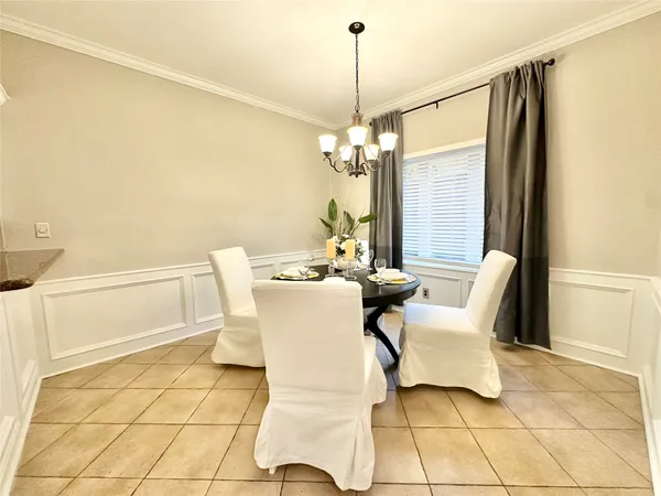 $2,500 | 2514 Nantucket Drive, Unit C, Houston, TX 77057