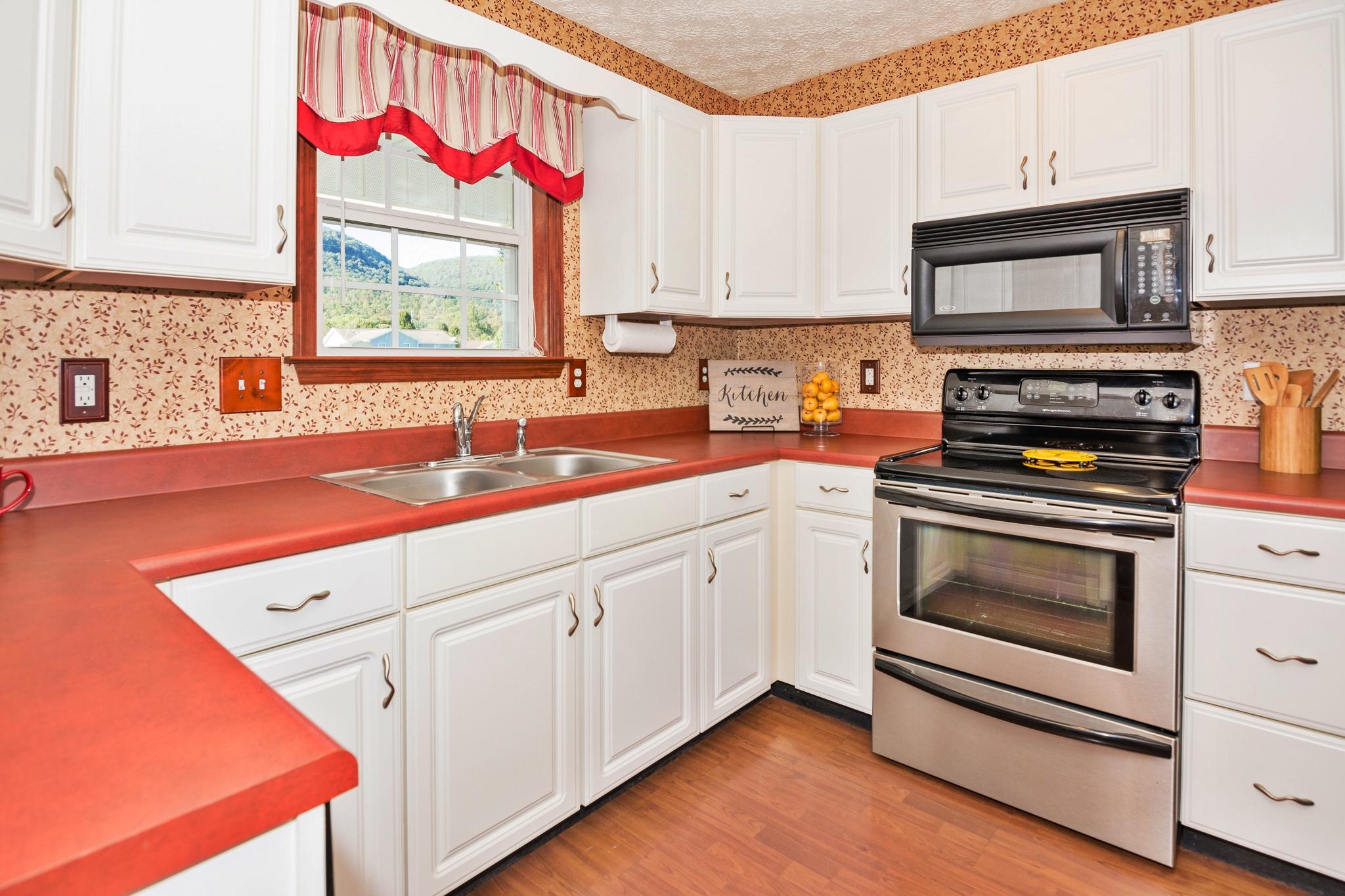 293 Beaver Creek Road Dunlap, TN 37327 - Photo 8 of 42 Kitchen