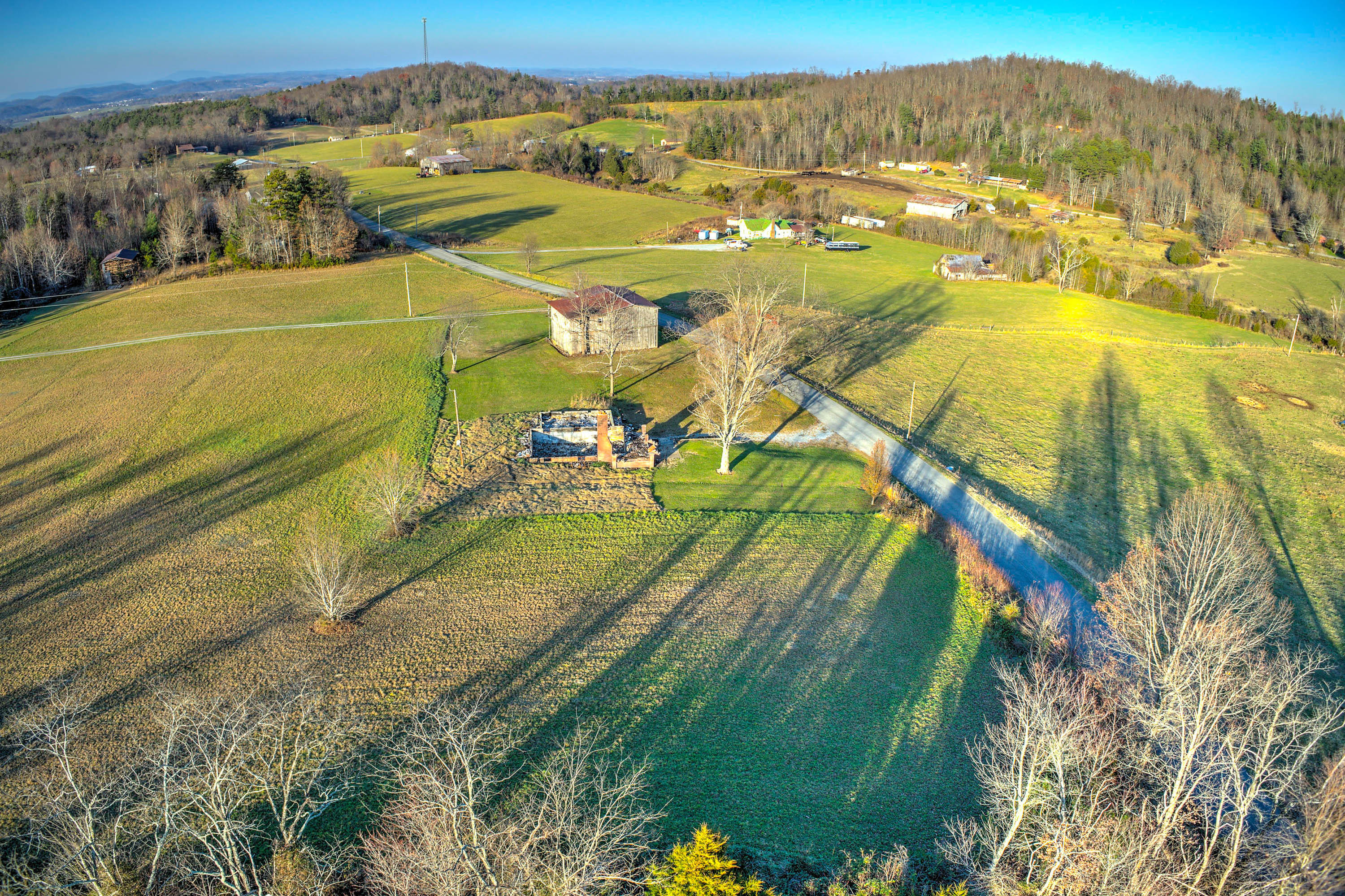 1075 Green Ridge Loop Afton, TN 37616 - Photo 7 of 15 1075 Green Ridge Loop-5