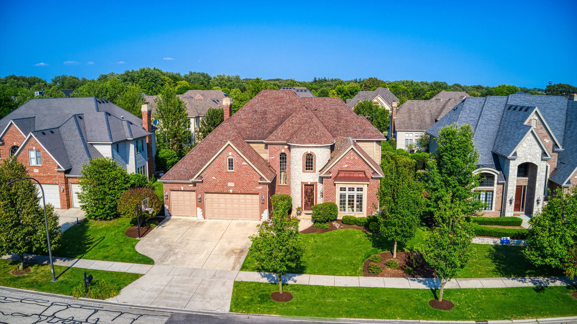 3416 Frankstowne Drive Naperville, IL 60565 - Photo 3 of 41 a front view of a house with a yard