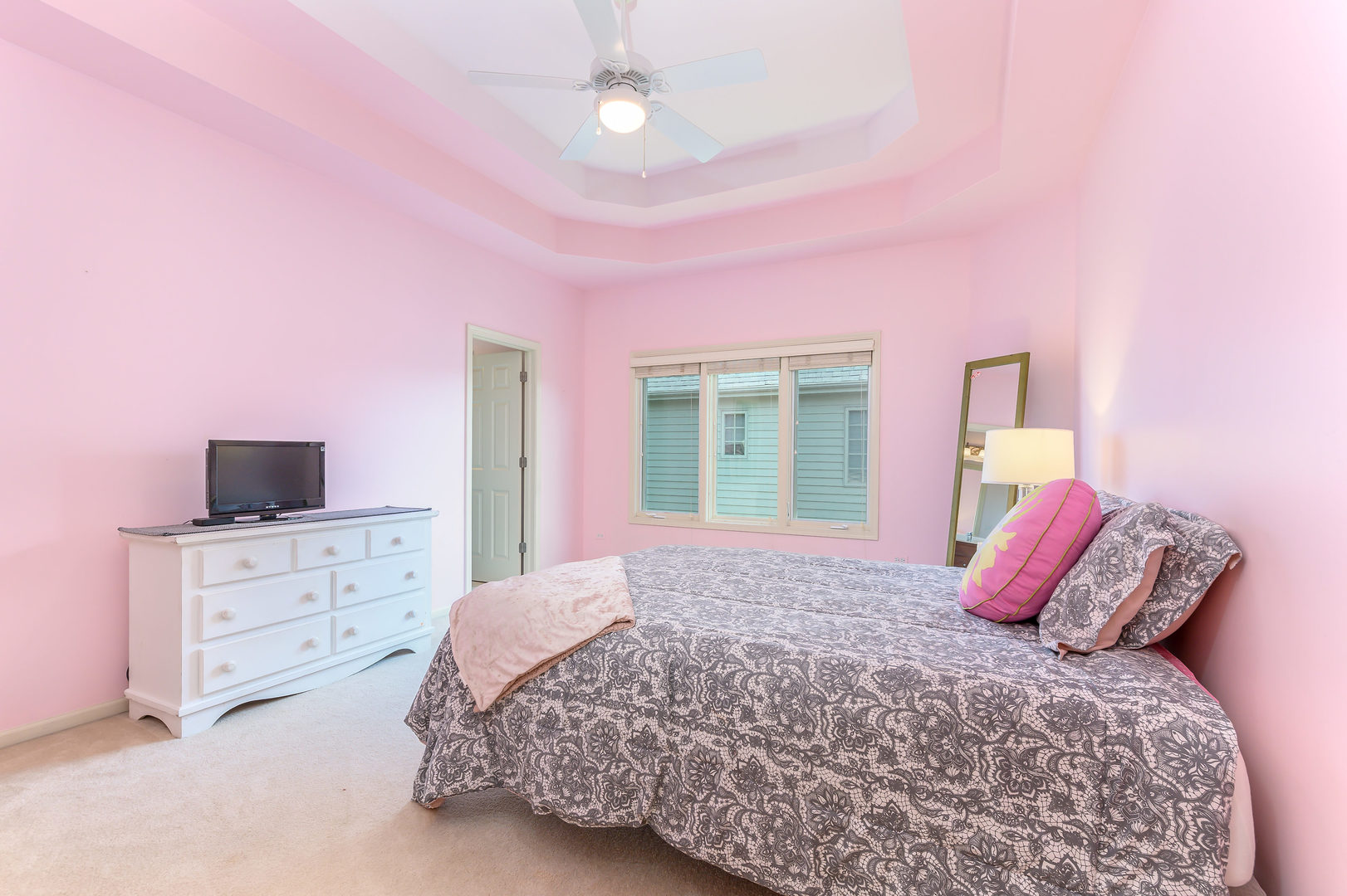 3416 Frankstowne Drive Naperville, IL 60565 - Photo 28 of 41 a bedroom with a bed and a dresser