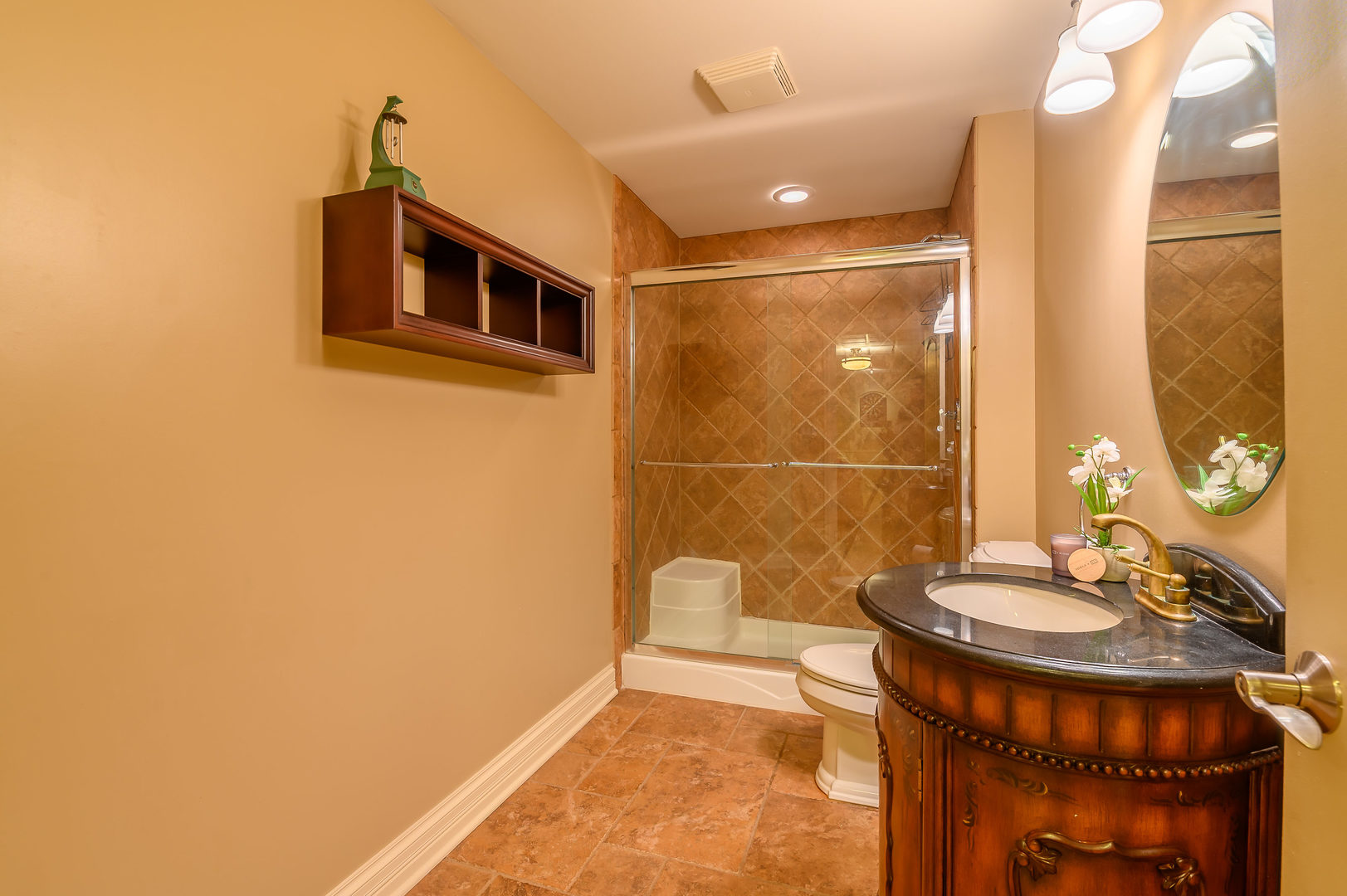 3416 Frankstowne Drive Naperville, IL 60565 - Photo 39 of 41 a bathroom with a sink and a mirror