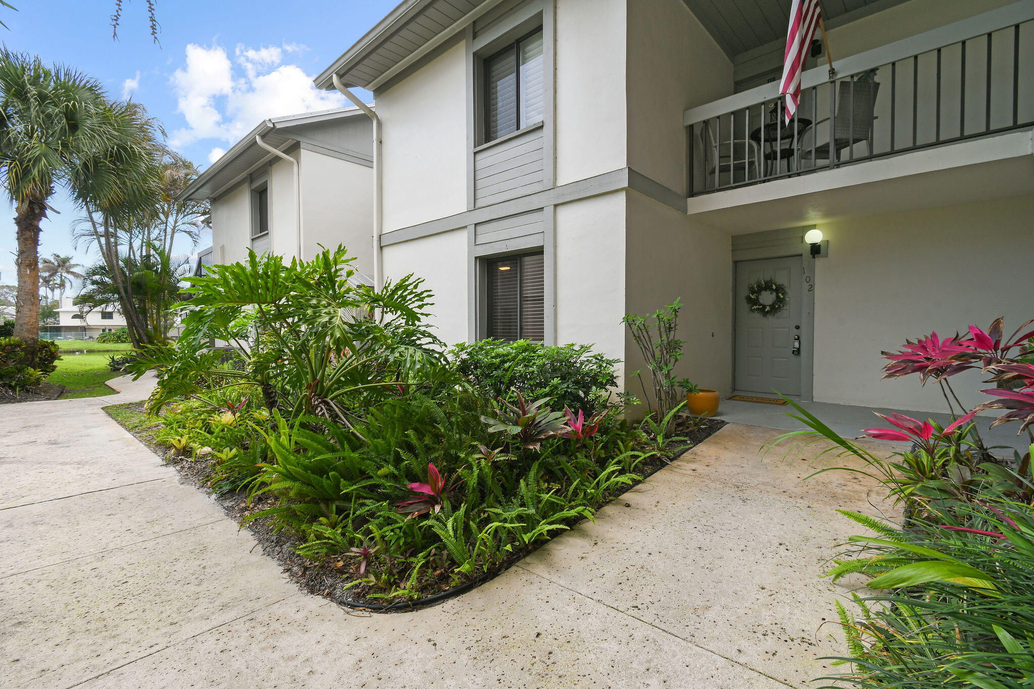 2233 Northwest 22nd Avenue, Unit 102 Stuart, FL 34994 - Photo 2 of 55 2243NW22ndAve#102(2)