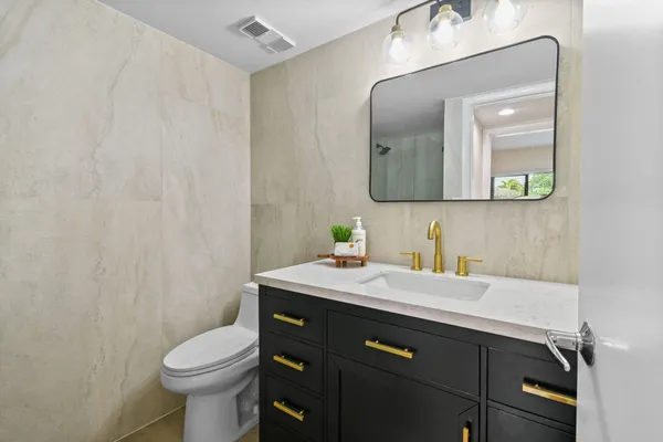 $2,300 | 2233 Northwest 22nd Avenue, Unit 102, Stuart, FL 34994