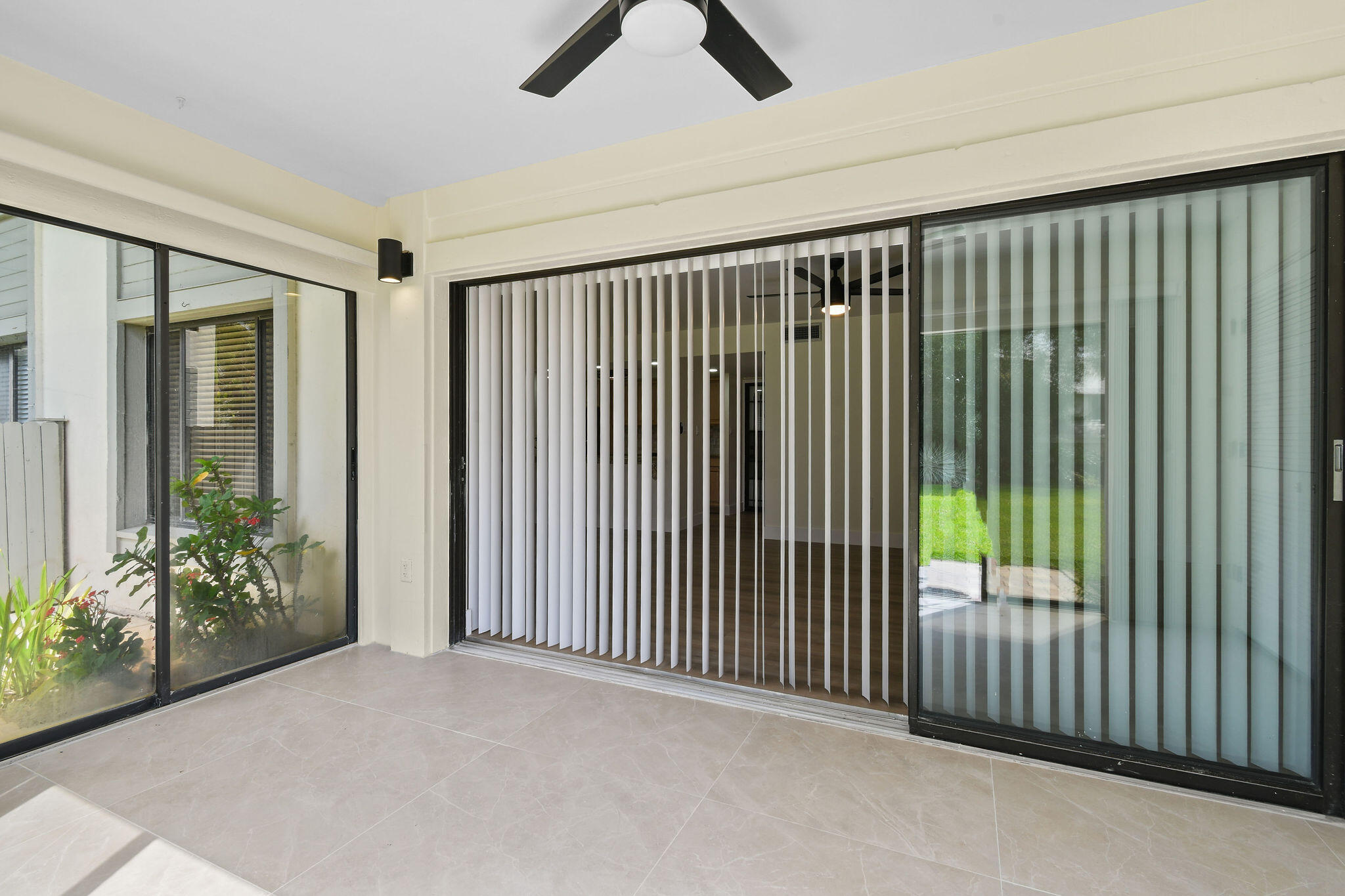 2233 Northwest 22nd Avenue, Unit 102 Stuart, FL 34994 - Photo 45 of 55 2243NW22ndAve#102(42)