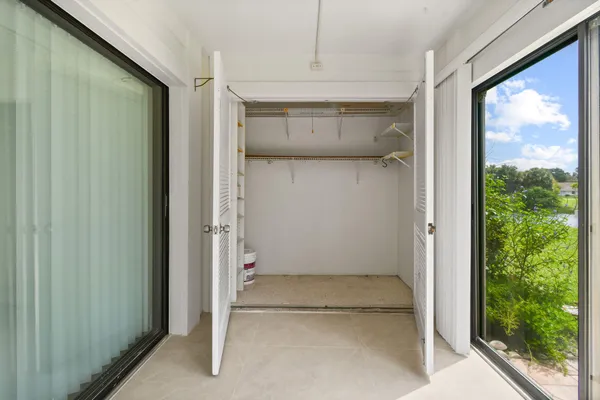 $2,300 | 2233 Northwest 22nd Avenue, Unit 102, Stuart, FL 34994