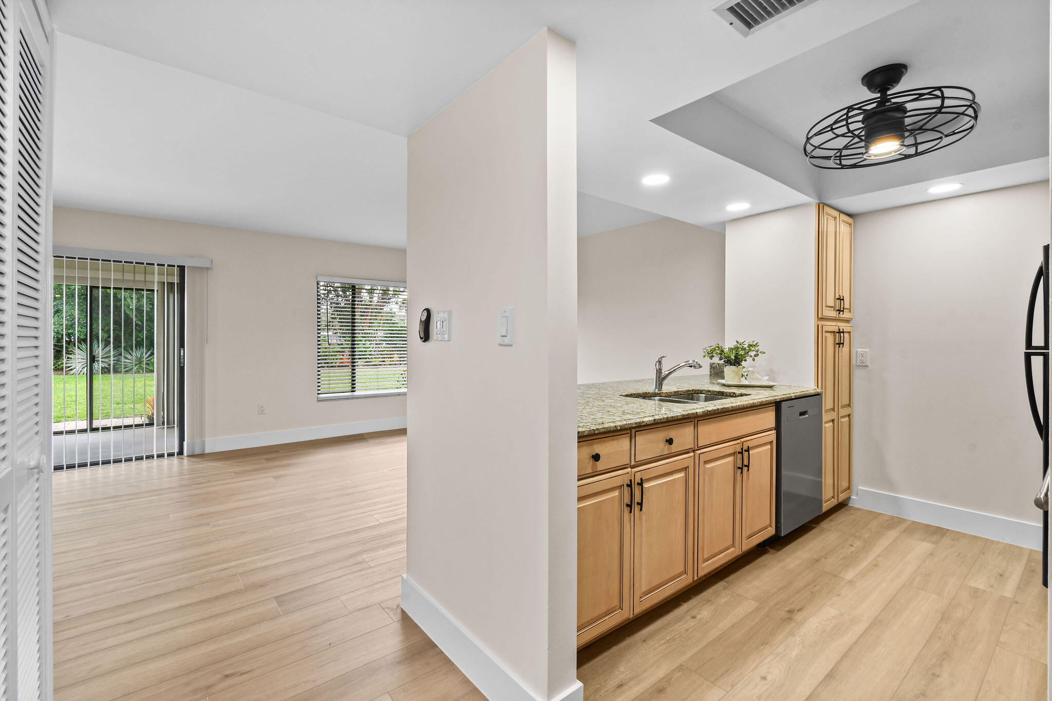 2233 Northwest 22nd Avenue, Unit 102 Stuart, FL 34994 - Photo 7 of 55 2243NW22ndAve#102(6)