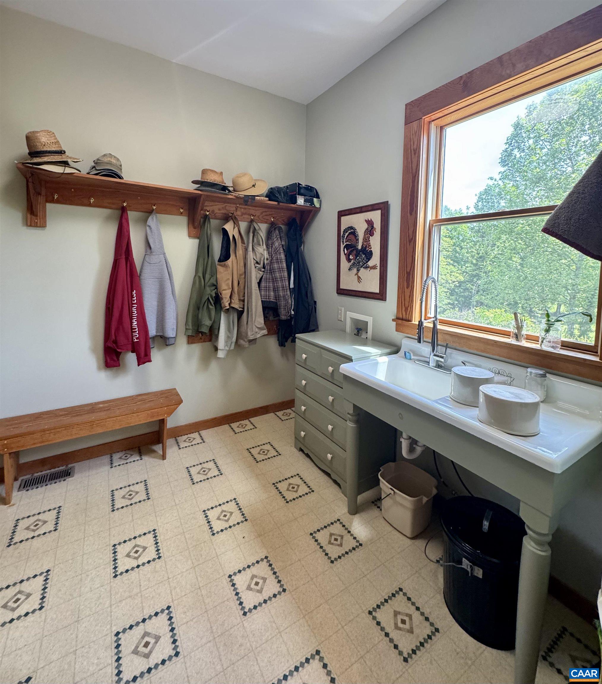 5362 Break Heart Road Crozet, VA 22932 - Photo 26 of 71 convenient just off kitchen