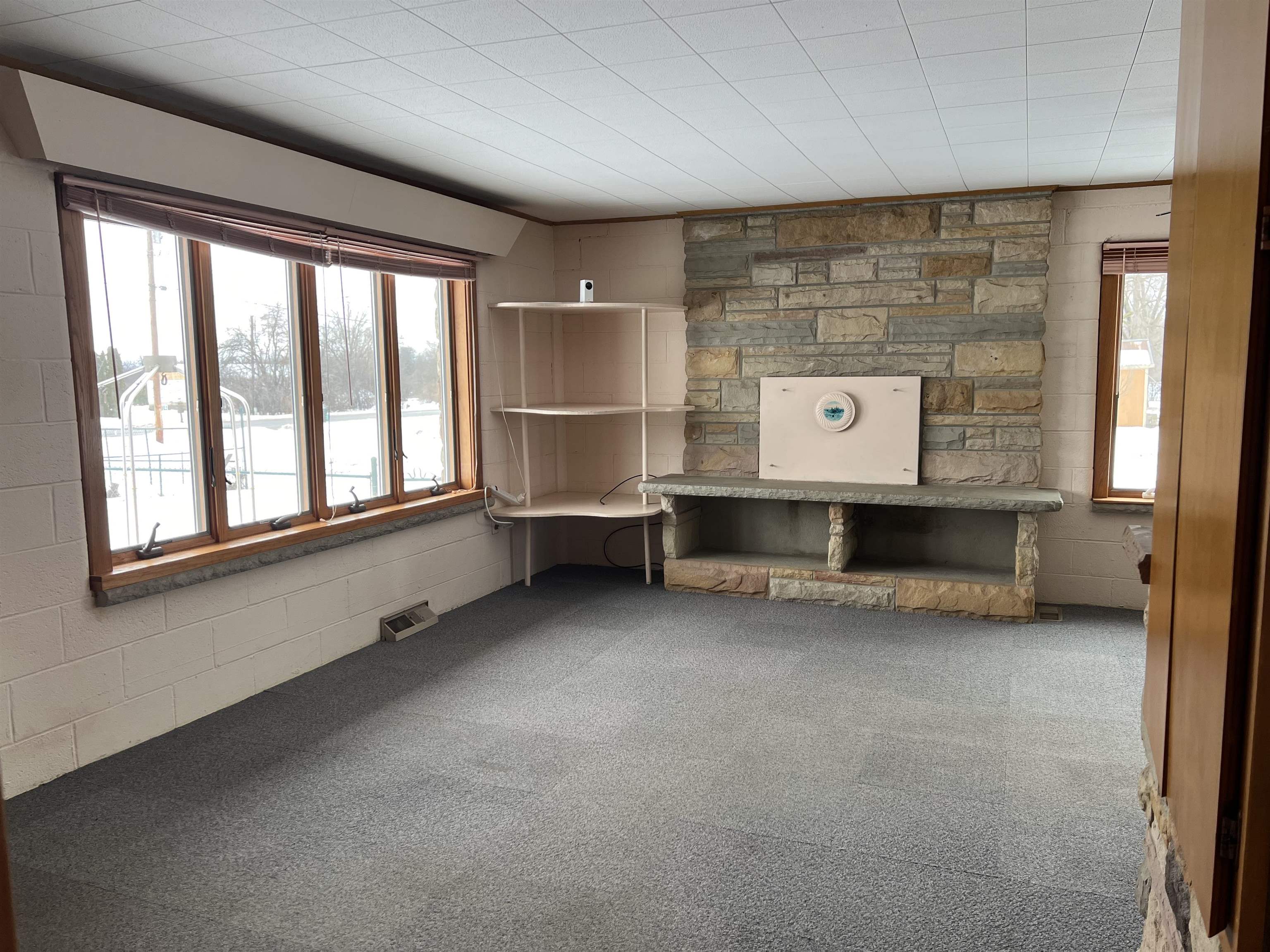 5541 North Mission Road Rosebush, MI 48878 - Photo 5 of 22 1919344-fa71af11-05e4-40a0-b92d-53161eb0633e.JPG