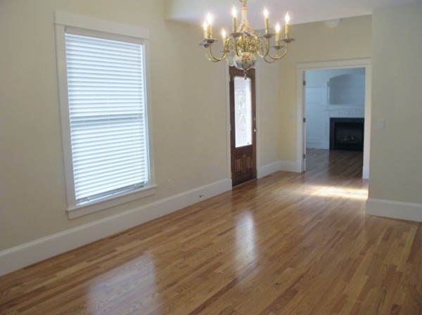 10 Oak Hill Road Worcester, MA 01609 - Photo 5 of 30 Gallery Image 5