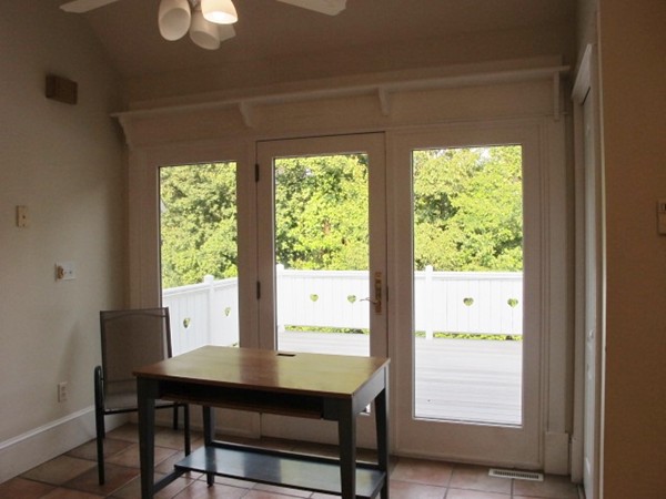 10 Oak Hill Road Worcester, MA 01609 - Photo 8 of 30 Gallery Image 8