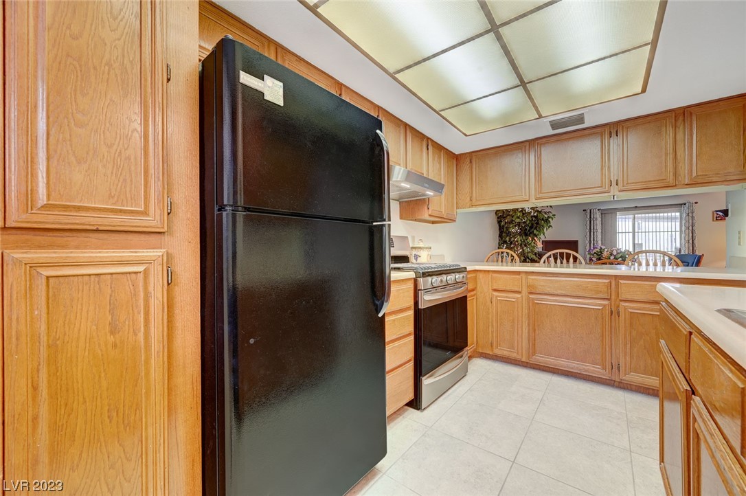 565 Rene Lane Henderson, NV 89015 - Photo 17 of 32