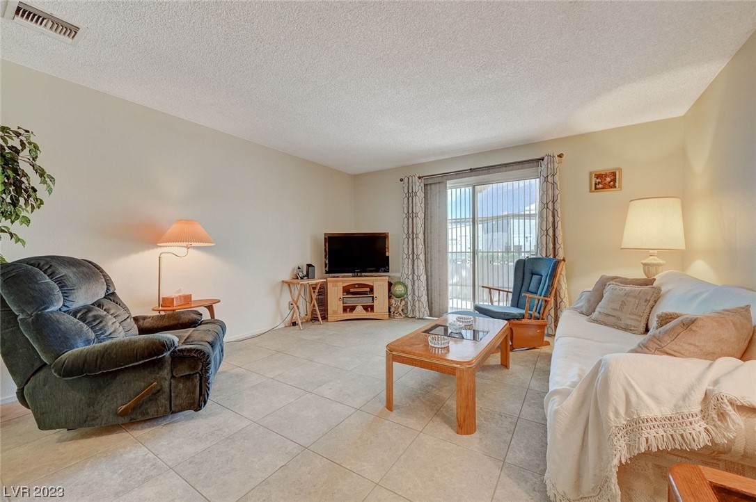 565 Rene Lane Henderson, NV 89015 - Photo 6 of 32
