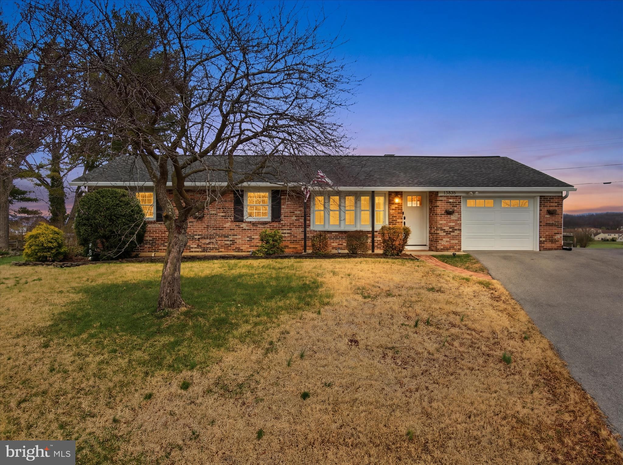 13835 Northcrest Road Hagerstown, MD 21742 - Photo 2 of 38