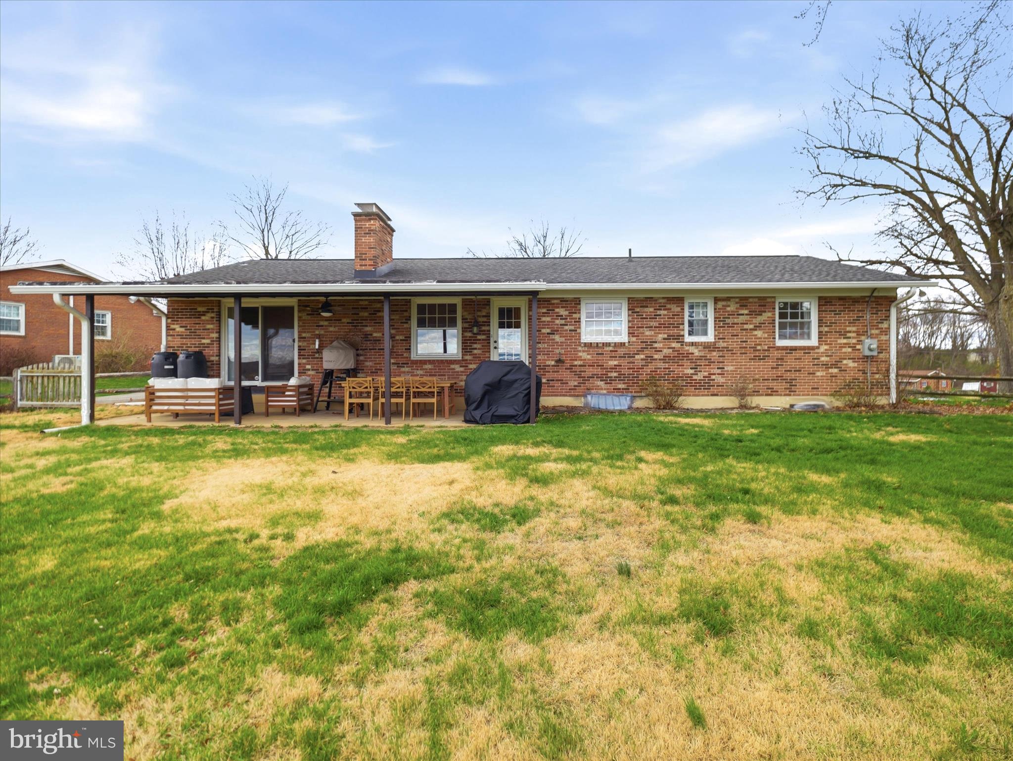 13835 Northcrest Road Hagerstown, MD 21742 - Photo 7 of 38 Back exterior with covered porch.