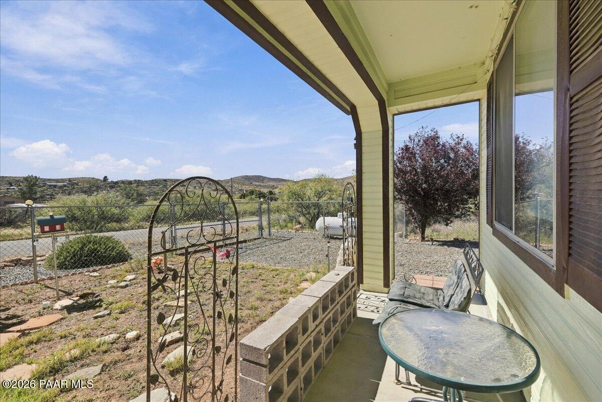 20278 East Antelope Road Mayer, AZ 86333 - Photo 16 of 25 Front