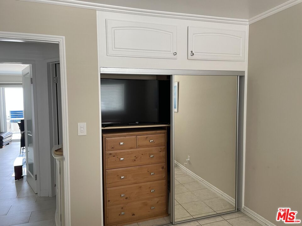 4975 Sandyland Road, Unit 212 Carpinteria, CA 93013 - Photo 15 of 18 a view of closet
