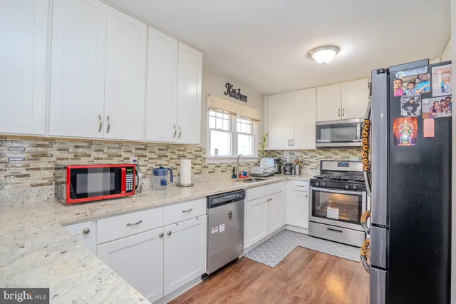 $549,900 | 17 Cambridge Road, Kendall Park, NJ 08824