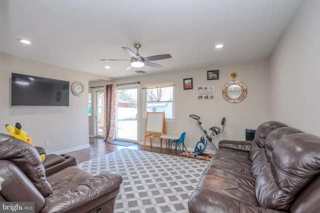 $549,900 | 17 Cambridge Road, Kendall Park, NJ 08824