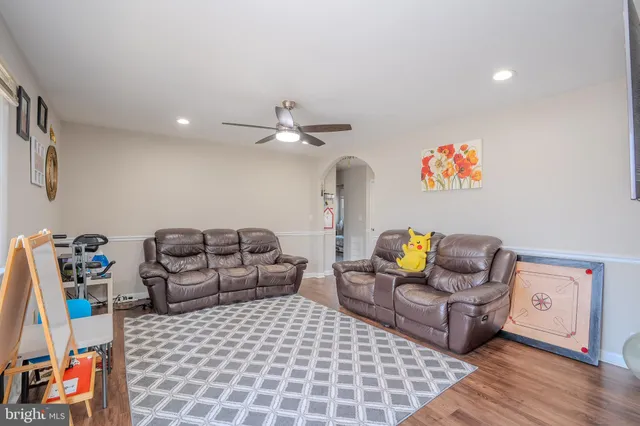 $549,900 | 17 Cambridge Road, Kendall Park, NJ 08824