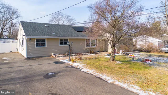 $549,900 | 17 Cambridge Road, Kendall Park, NJ 08824