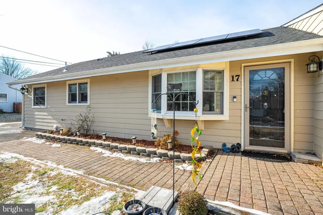 $549,900 | 17 Cambridge Road, Kendall Park, NJ 08824