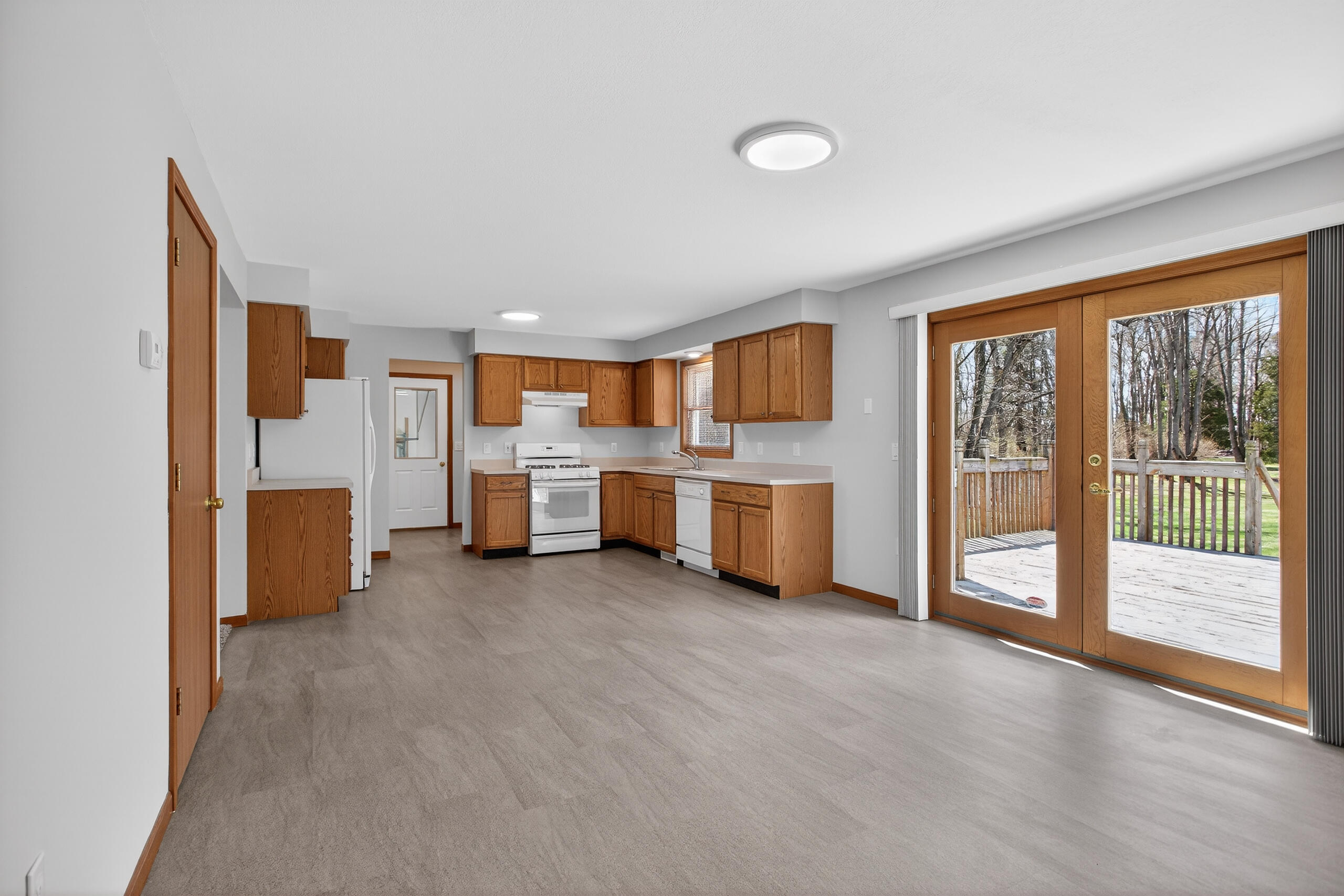 5452 Oakpoint Road Jackson, MI 49201 - Photo 11 of 65 031_0N0A7296