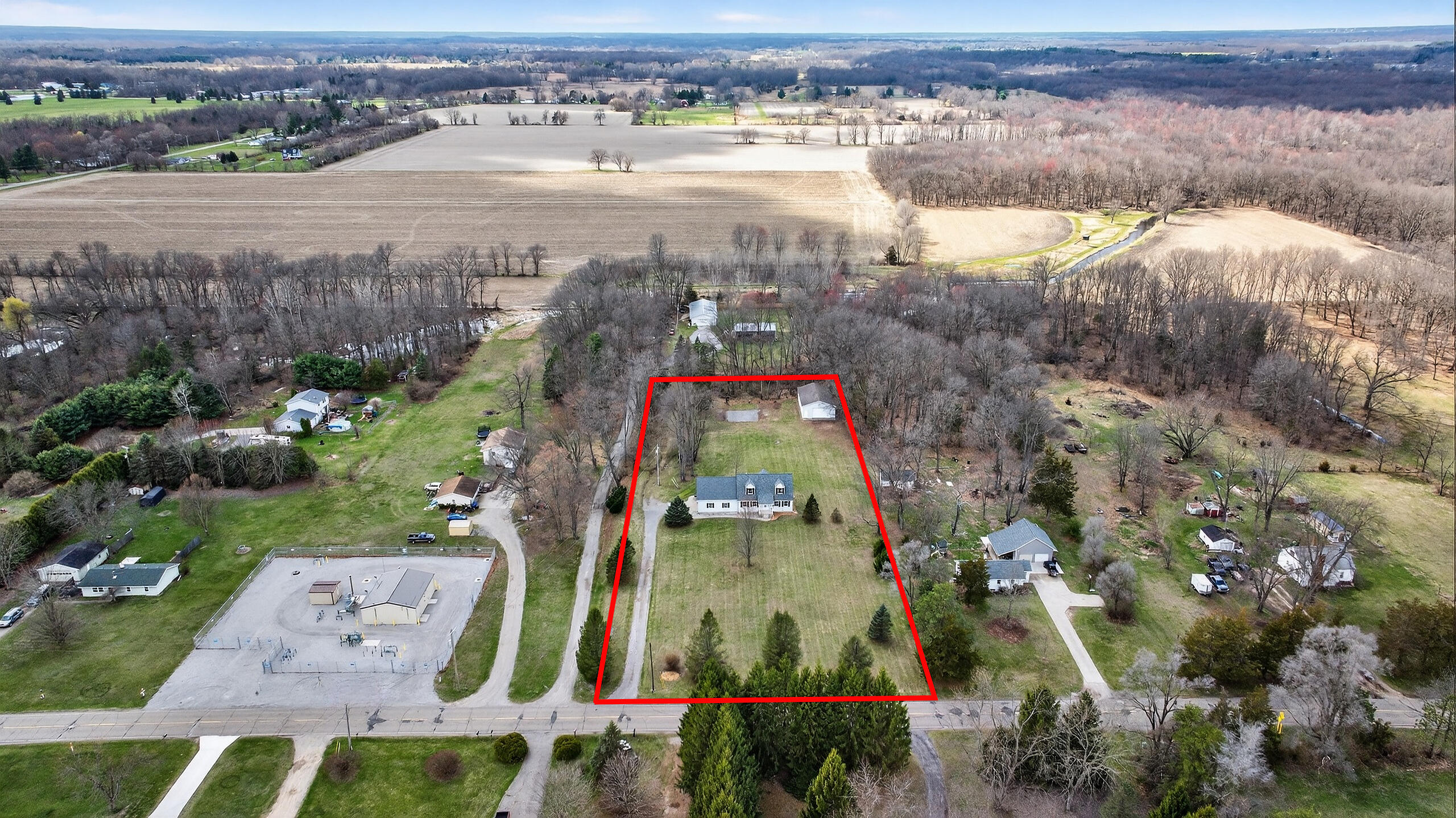 5452 Oakpoint Road Jackson, MI 49201 - Photo 58 of 65 086_5452 Oak Point Rd Jackson MI (Aerial