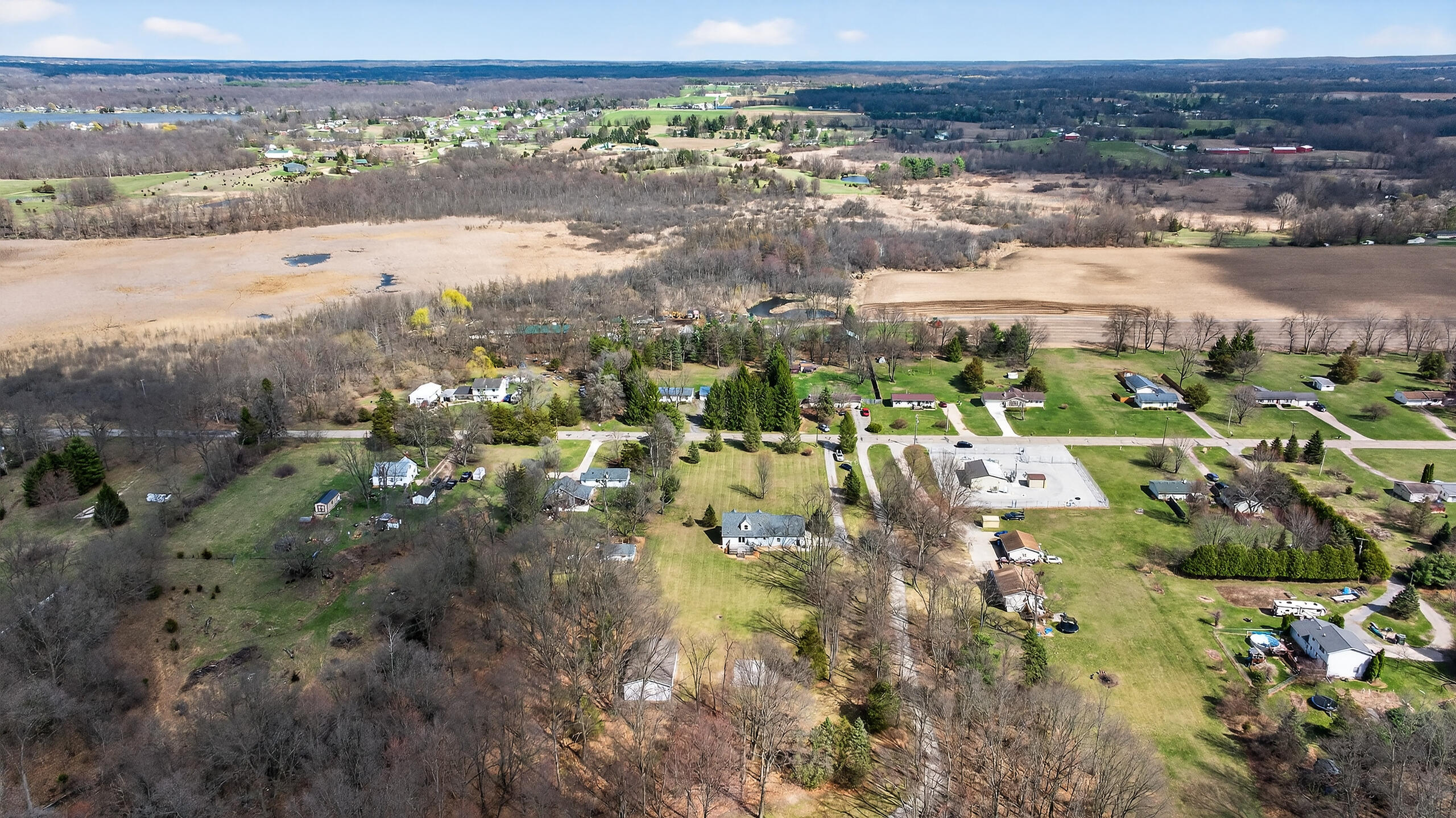 5452 Oakpoint Road Jackson, MI 49201 - Photo 64 of 65 089_5452 Oak Point Rd Jackson MI (Aerial