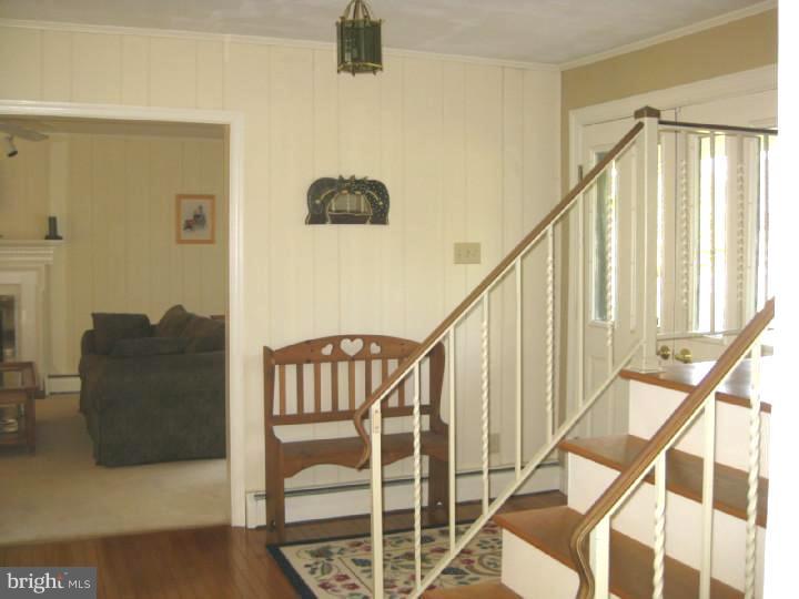 6 Line Road Malvern, PA 19355 - Photo 10 of 20 Foyer