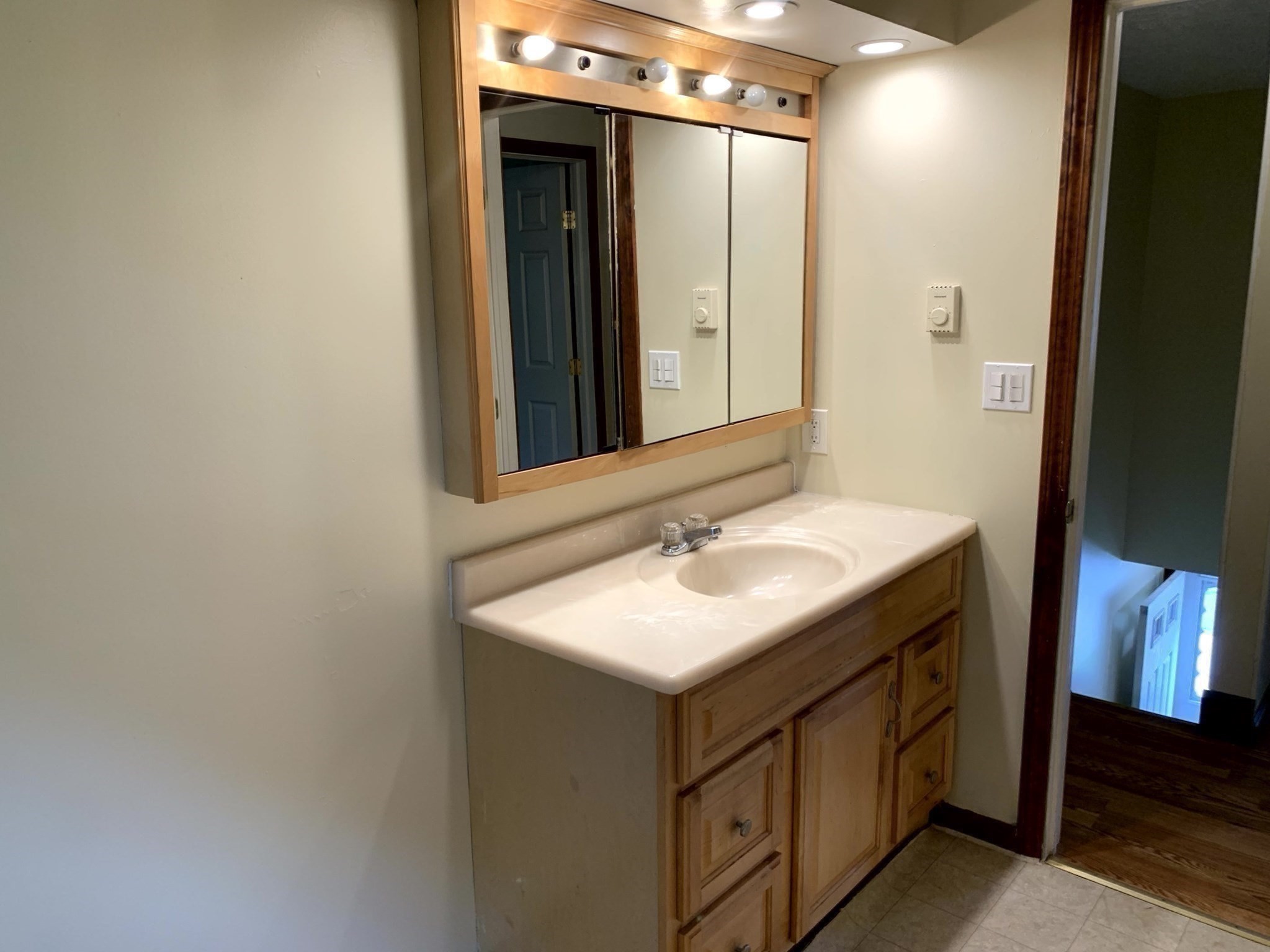 283 Fuller Road, Unit T Chicopee, MA 01020 - Photo 12 of 35 Gallery Image 12