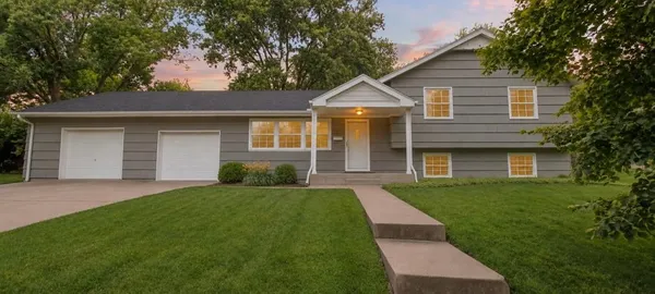 $325,000 | 1604 Northeast 60th Terrace, Gladstone, MO 64118