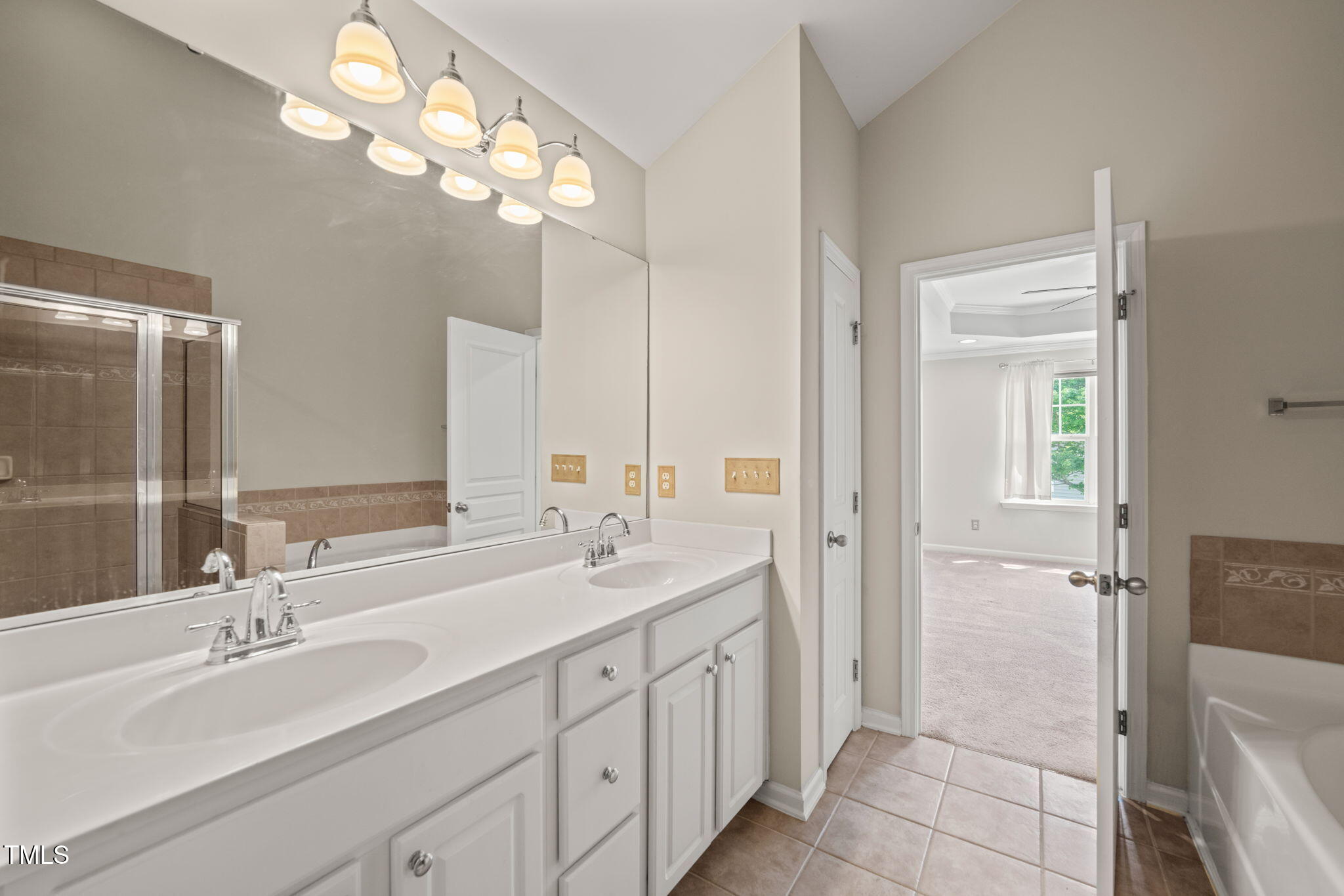 4703 Kings Garden Road Raleigh, NC 27612 - Photo 27 of 44 27-web-or-mls-untitled-126