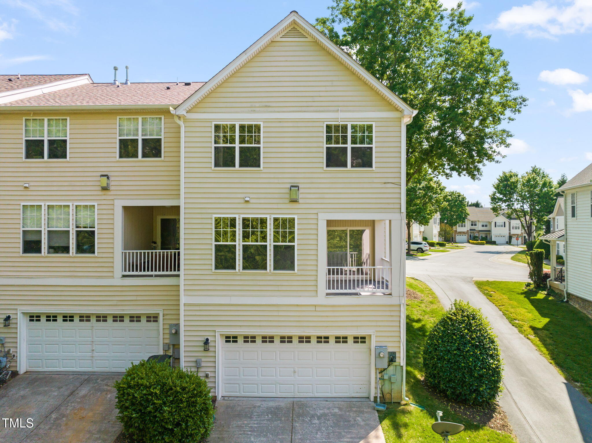 4703 Kings Garden Road Raleigh, NC 27612 - Photo 37 of 44 37-web-or-mls-untitled-53