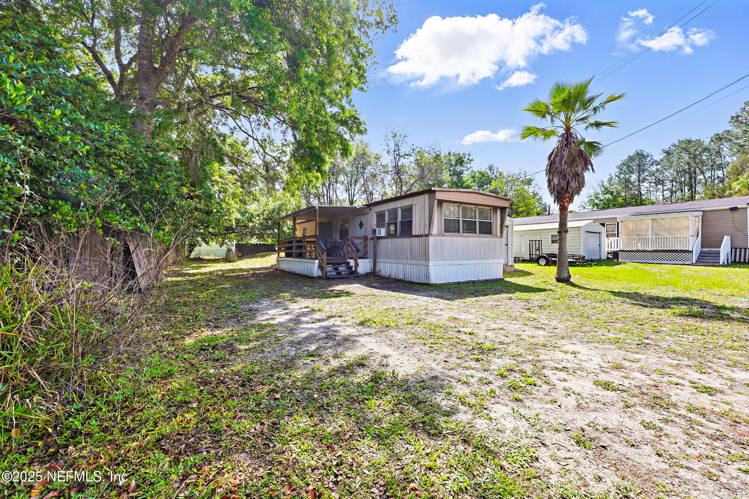 885 W River Rd