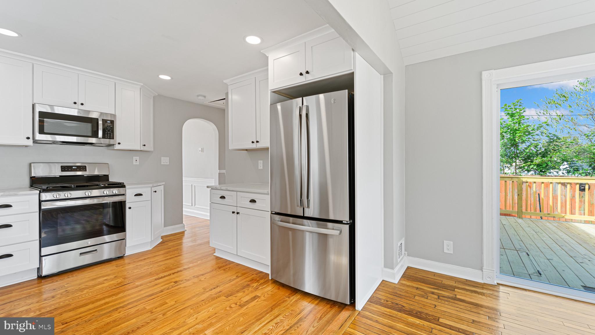5713 Moore Street Brooklyn, MD 21225 - Photo 20 of 31 Completely Updated Kitchen