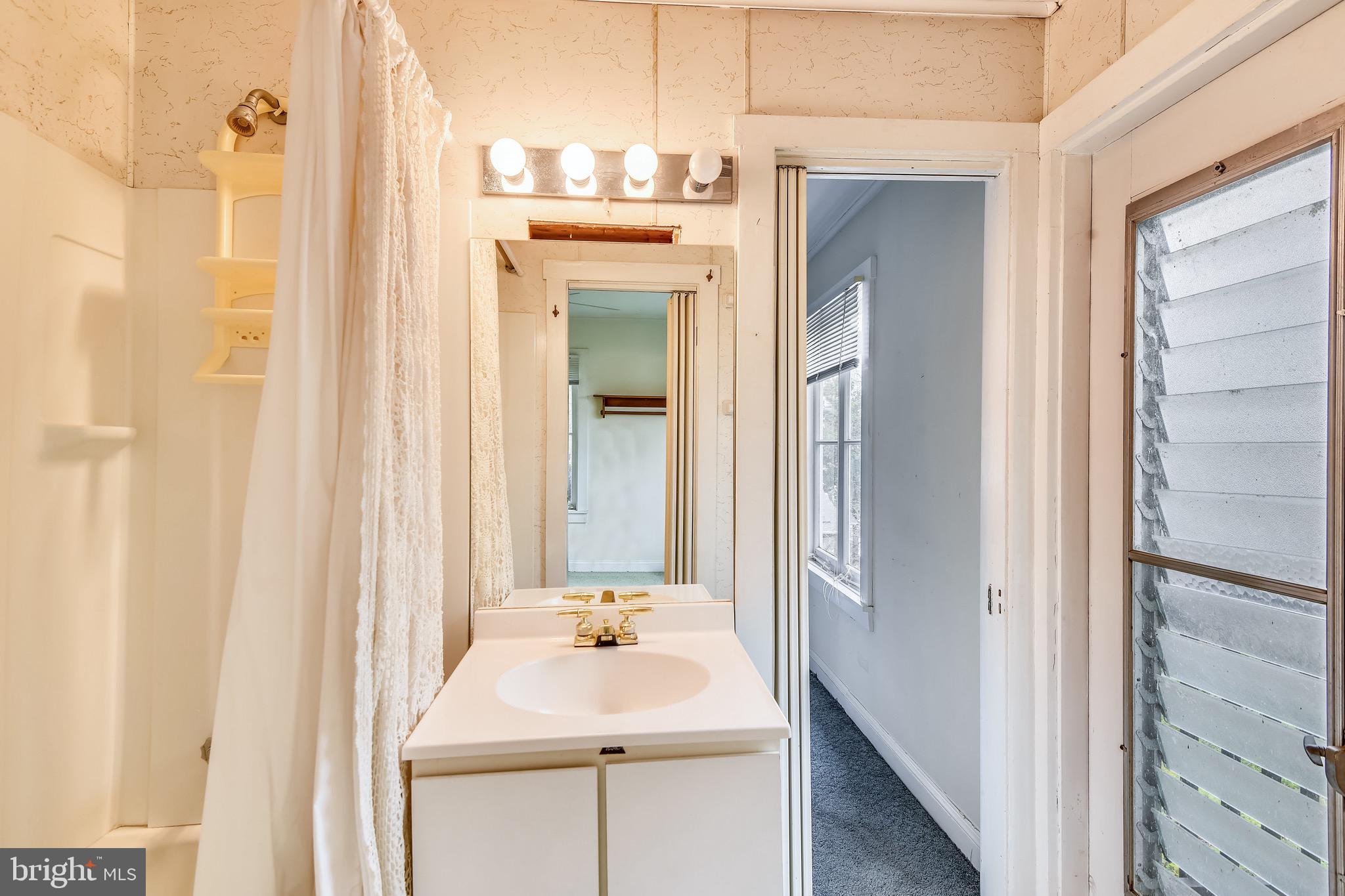 773 Robin Hood Road Annapolis, MD 21405 - Photo 23 of 57