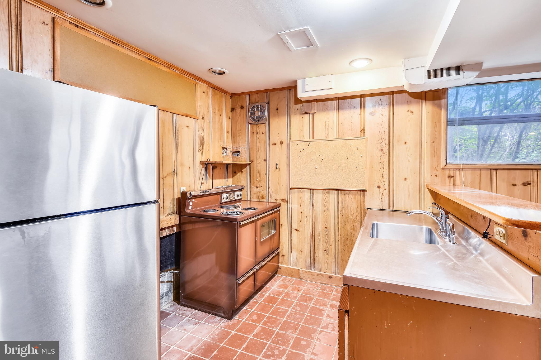 773 Robin Hood Road Annapolis, MD 21405 - Photo 27 of 57