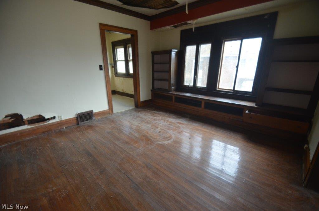 17002 Endora Road Cleveland, OH 44112 - Photo 15 of 18
