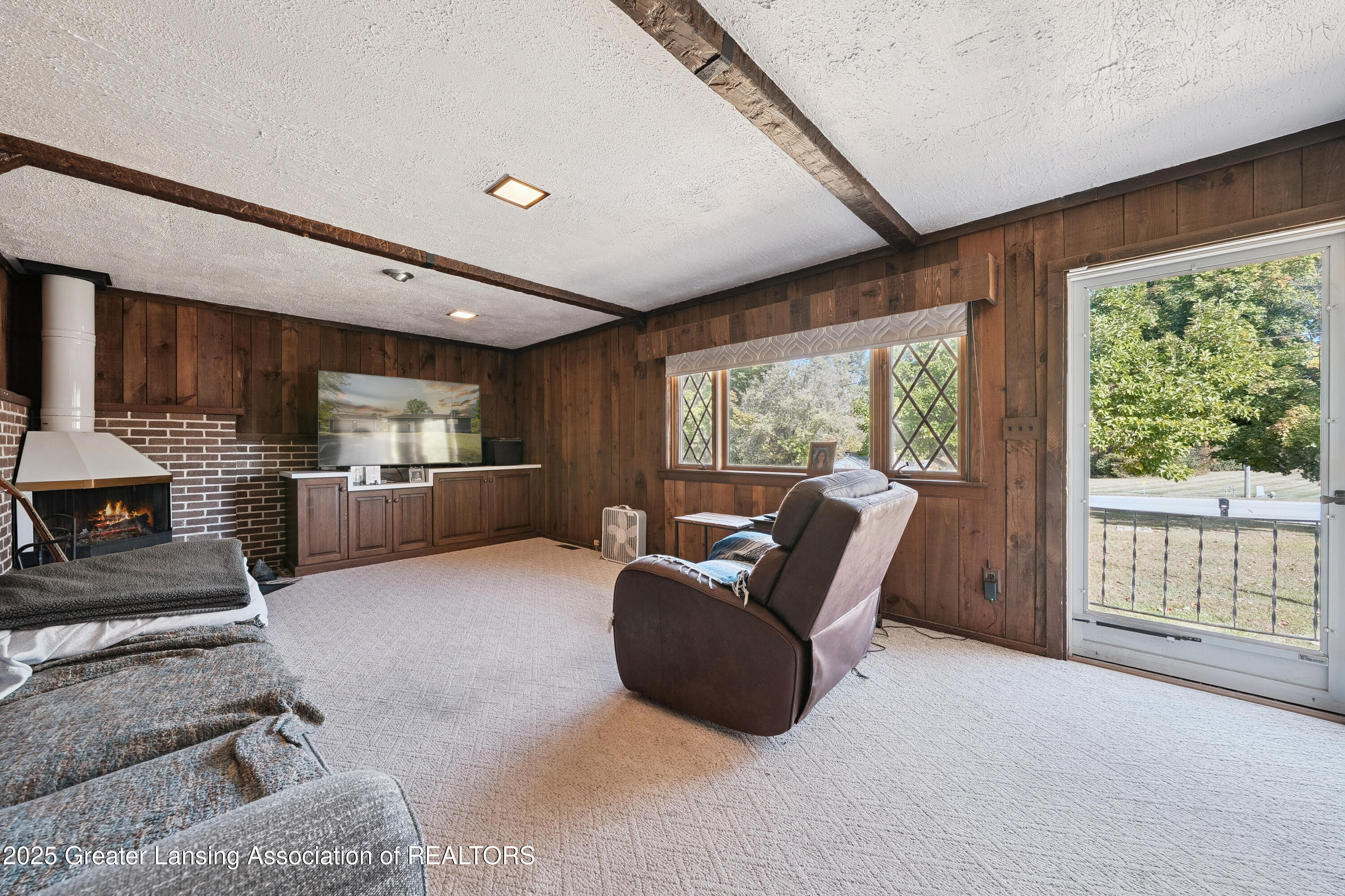4410 South Center Road Burton, MI 48519 - Photo 7 of 41 07-4410-S-Center-Rd-Burton-MI-48519-Wind