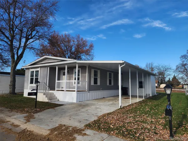 $129,900 | 650 West Adrian Street, Blissfield, MI 49228