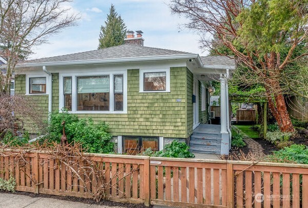 106 Northeast 46th Street Seattle, WA 98105 - Photo 1 of 31