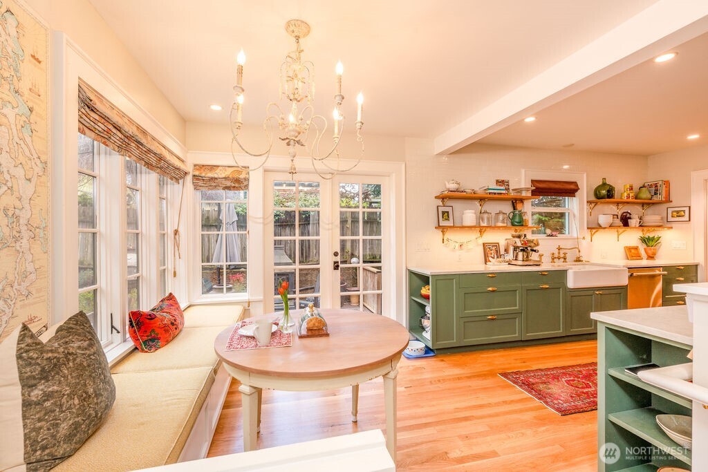 106 Northeast 46th Street Seattle, WA 98105 - Photo 12 of 31