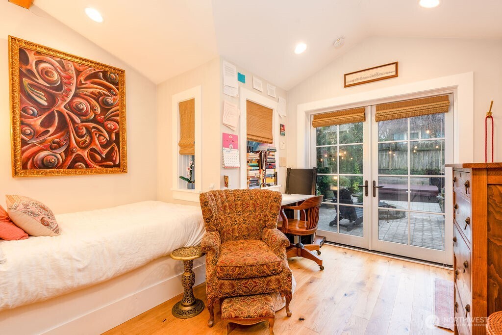 106 Northeast 46th Street Seattle, WA 98105 - Photo 28 of 31